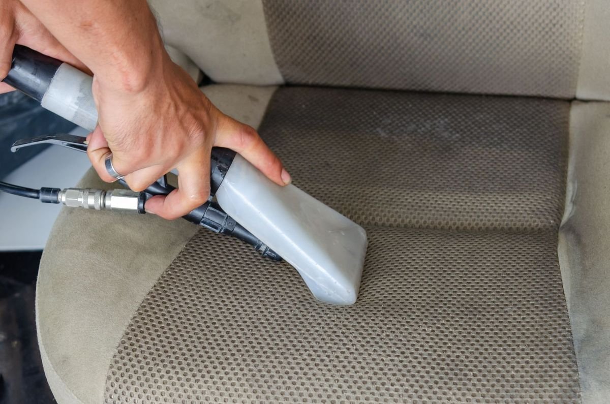 Nettoyage en profondeur d’un textile par injection-extraction